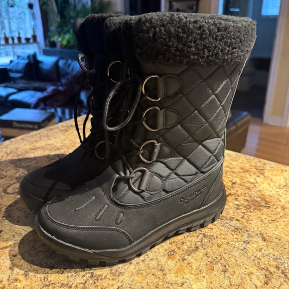 New Bearpaw women’s winter snow boots size 8 - Picture 2 of 7
